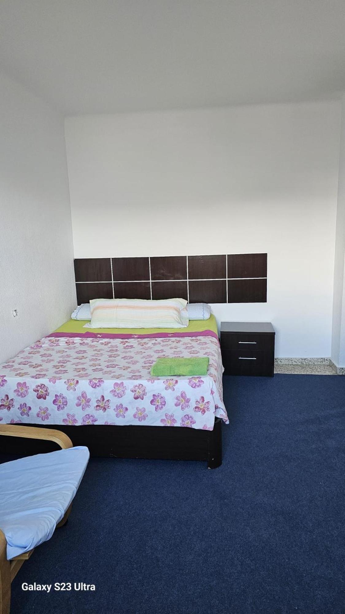Habitacion Privada Centro Malaga Cerca Tren Maria Zambrano Y Playa Muy Buena Conexion Wifi חדר תמונה