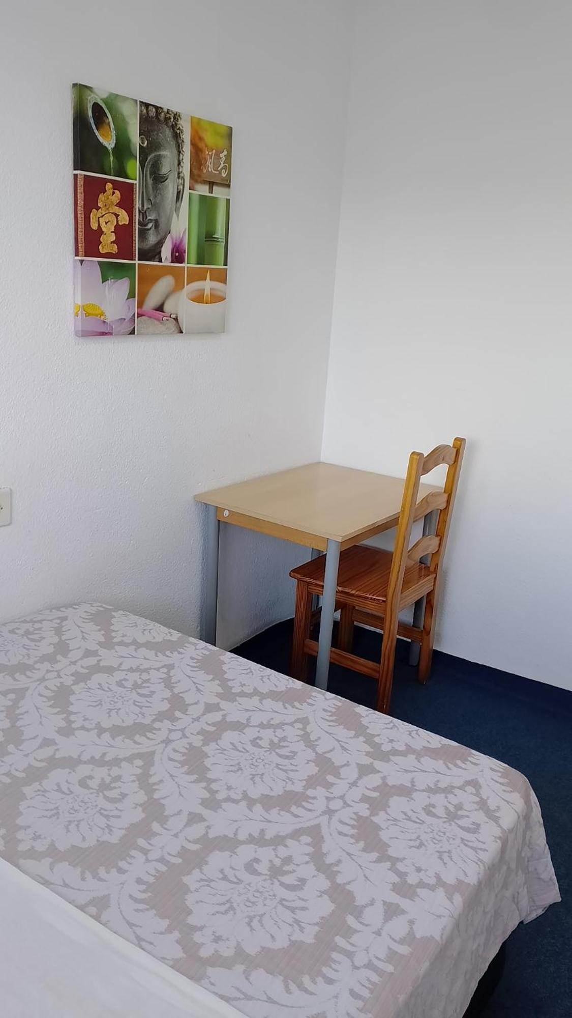 Habitacion Privada Centro Malaga Cerca Tren Maria Zambrano Y Playa Muy Buena Conexion Wifi מראה חיצוני תמונה